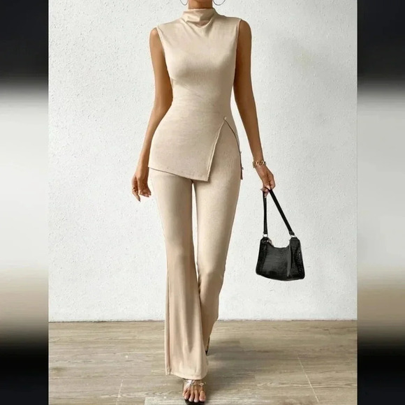 Mock Neck Split Hem Tank Top & Flare Leg Pants - Picture 3 of 6